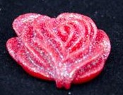 Rød resin rose 21 x 19 mm